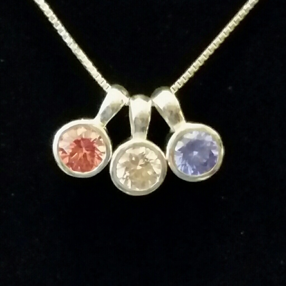 6mm Round Swarovski Crystal Pendants .925 Silver - Picture 1 of 7